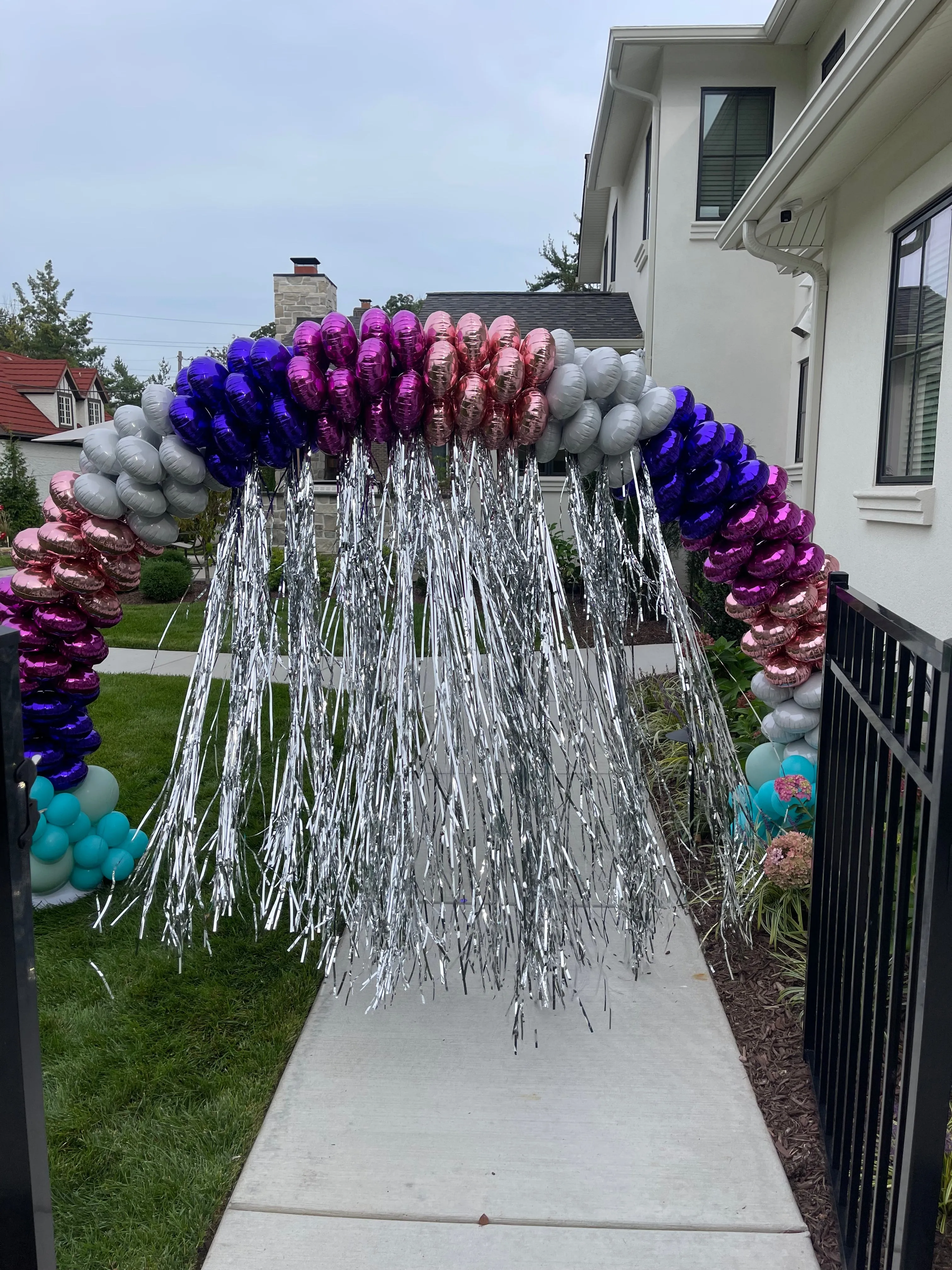 12’ Arch Stand Rental