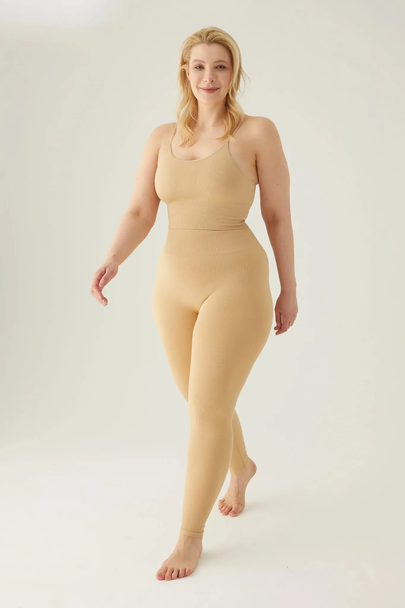 Form & Grace Seamless Cami Bra Latte